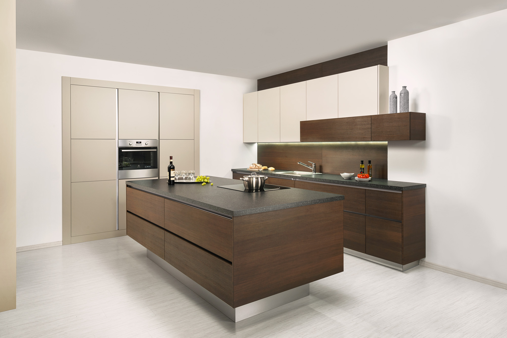 Hanak Contemporary Elite Kitchen - Bentons Kitchens