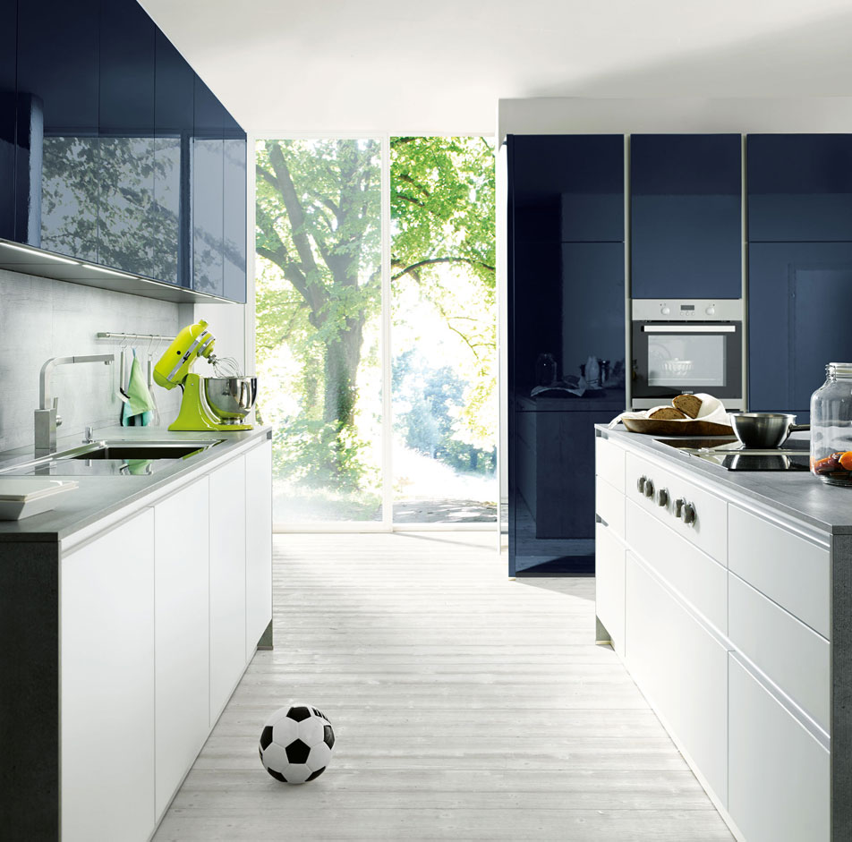 Dark Blue And White Handleless Kitchen