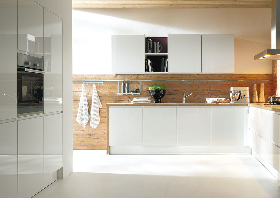 handle free kitchen design