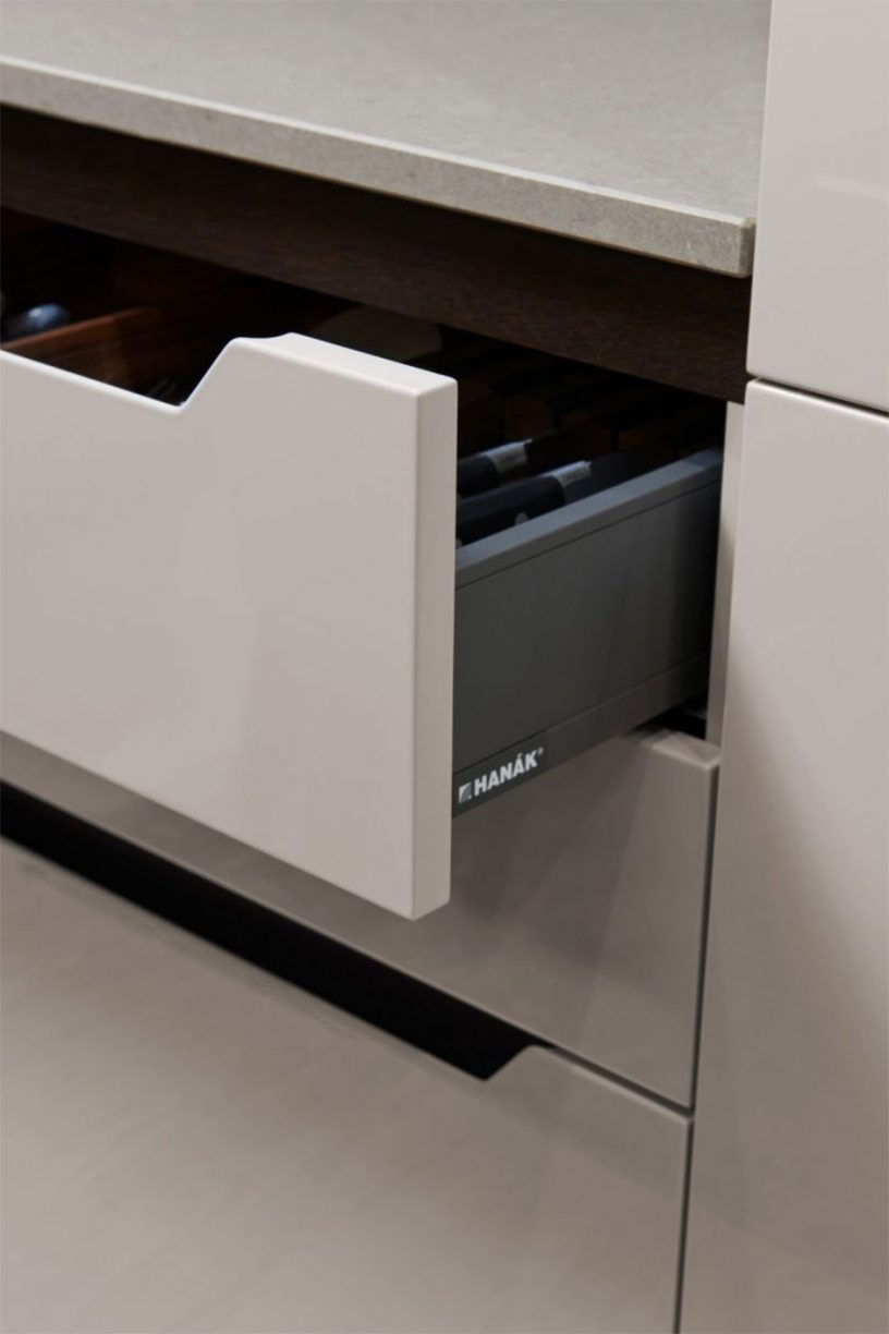 White handleless kitchen drawer